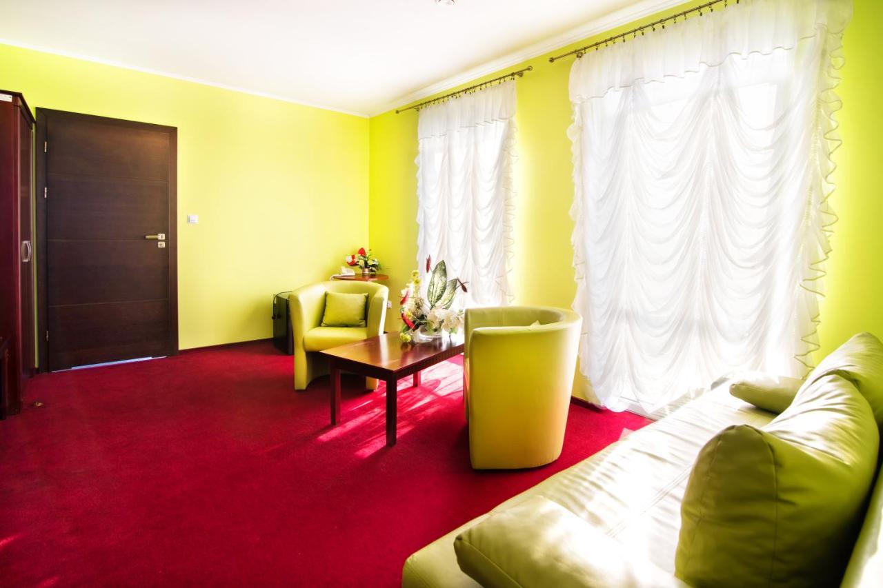 Hotel Platinum Hrubieszow Luaran gambar